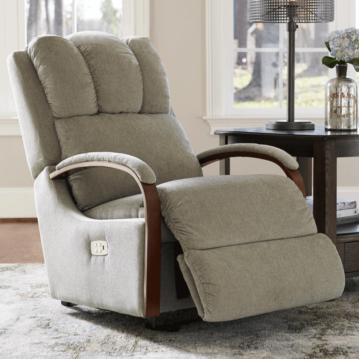 Harbor Town Power Wall Recliner - P16799 - Image 4