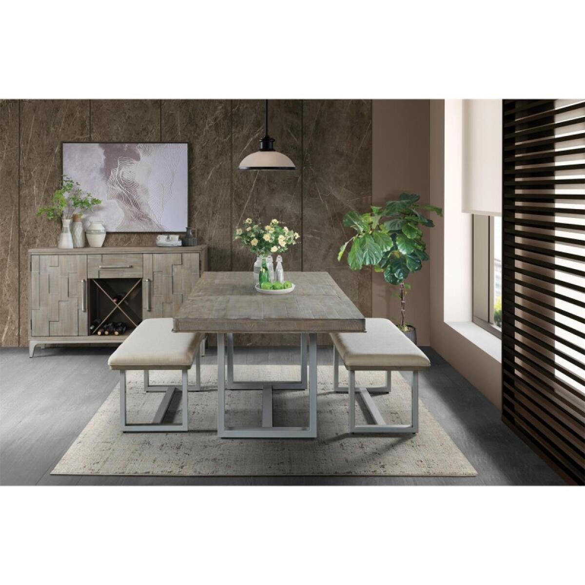 ca8b7a1ee149cee5eb6f0517d24806af Dining Room - Image 1