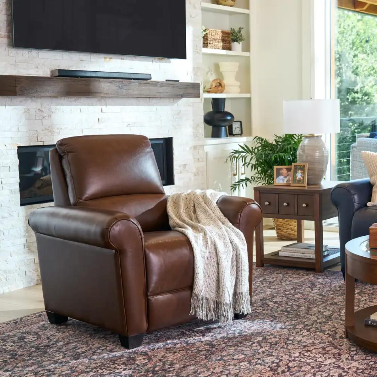 Clybourn Power Reclining Chair w/ Headrest - 81U813 - Image 3