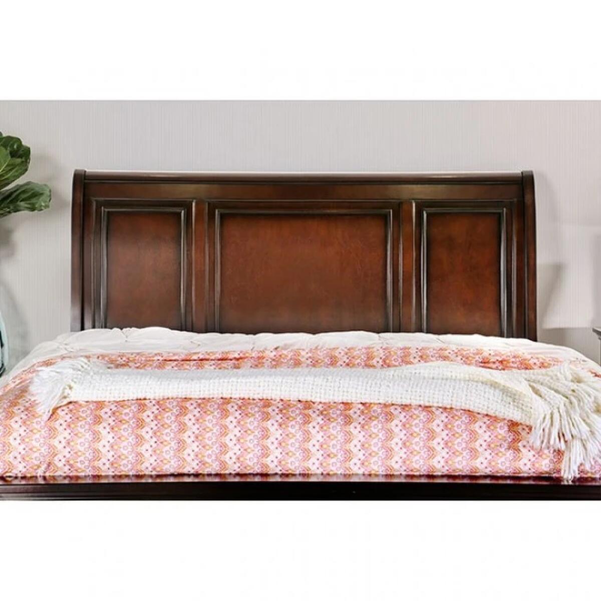 Northville 5 Pc Queen Bedroom Set - Image 4