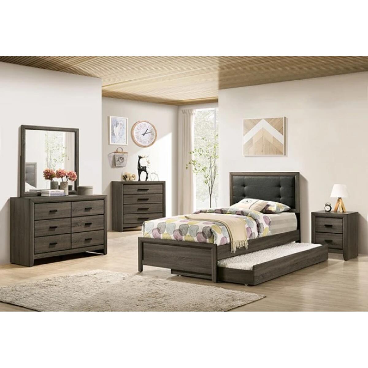 Roanne 4 Pc Full Bedroom Set - Image 3