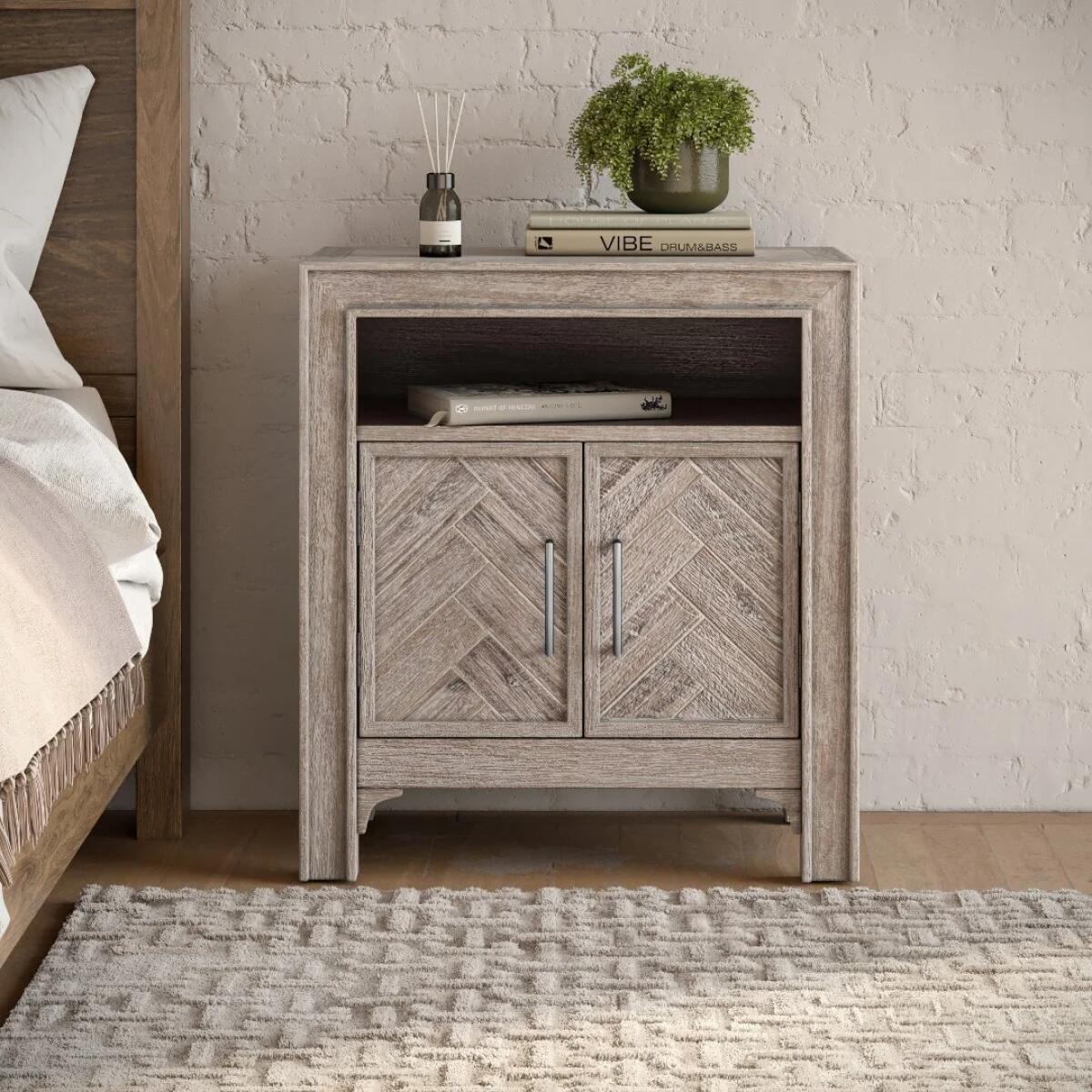 Gramercy Accent Table - Image 2